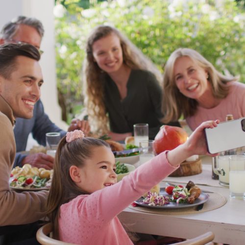 Tech Harmony: Nurturing a Balanced Relationship with Technology at Home