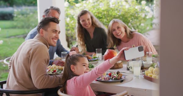 Tech Harmony: Nurturing a Balanced Relationship with Technology at Home